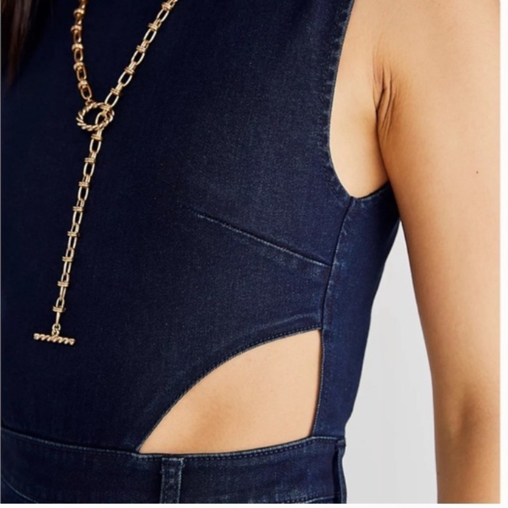 NWT WeWoreWhat Dani Denim Cutout Jumpsuit Dark Wash Blue Size 0 - Picture 5 of 9